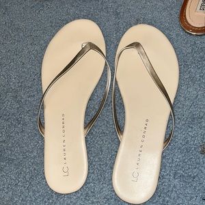 Flip flops perfect condition